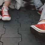 Przyjemność zaczyna się od rozmowy: jak otwarcie i z czułością mówić o potrzebach w sypialni