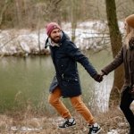 Sztuka bliskości bez pośpiechu: jak budować relację z nową osobą w swoim tempie